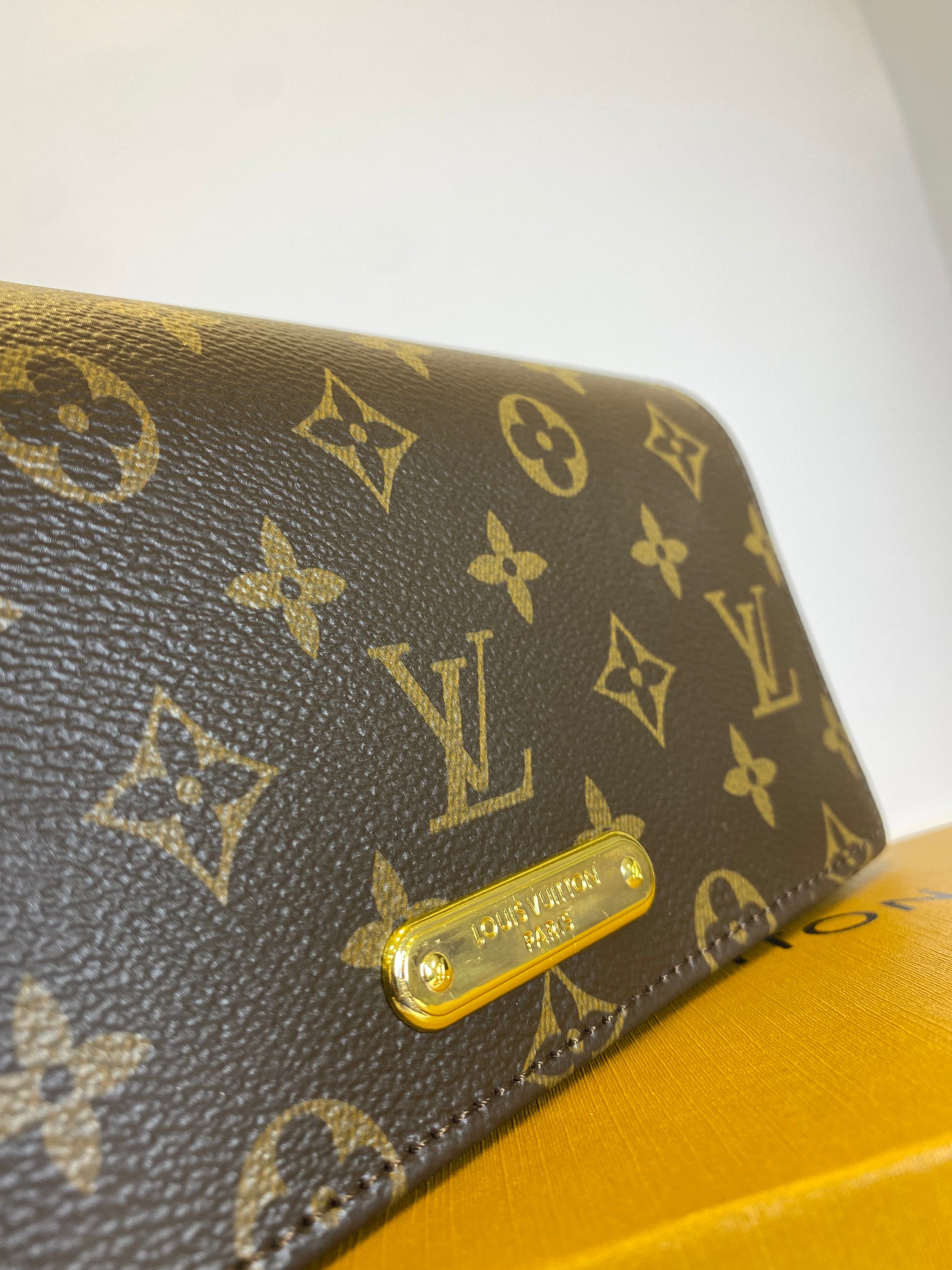 LV