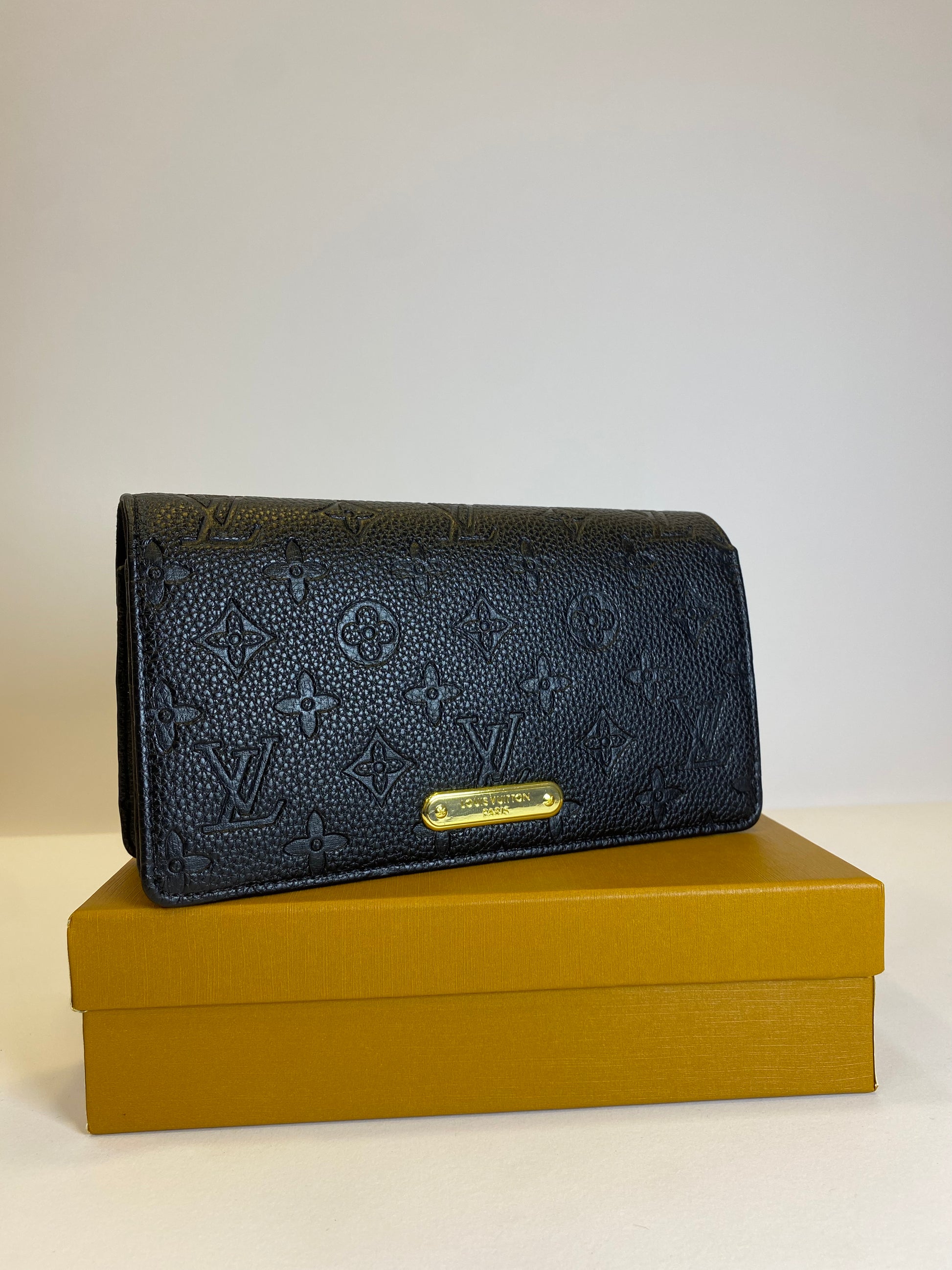 LV