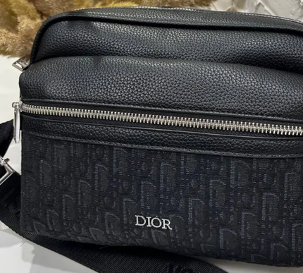 Dior White D29996