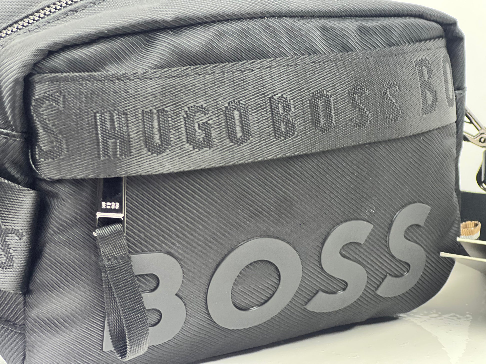 Boss Beige HB2558