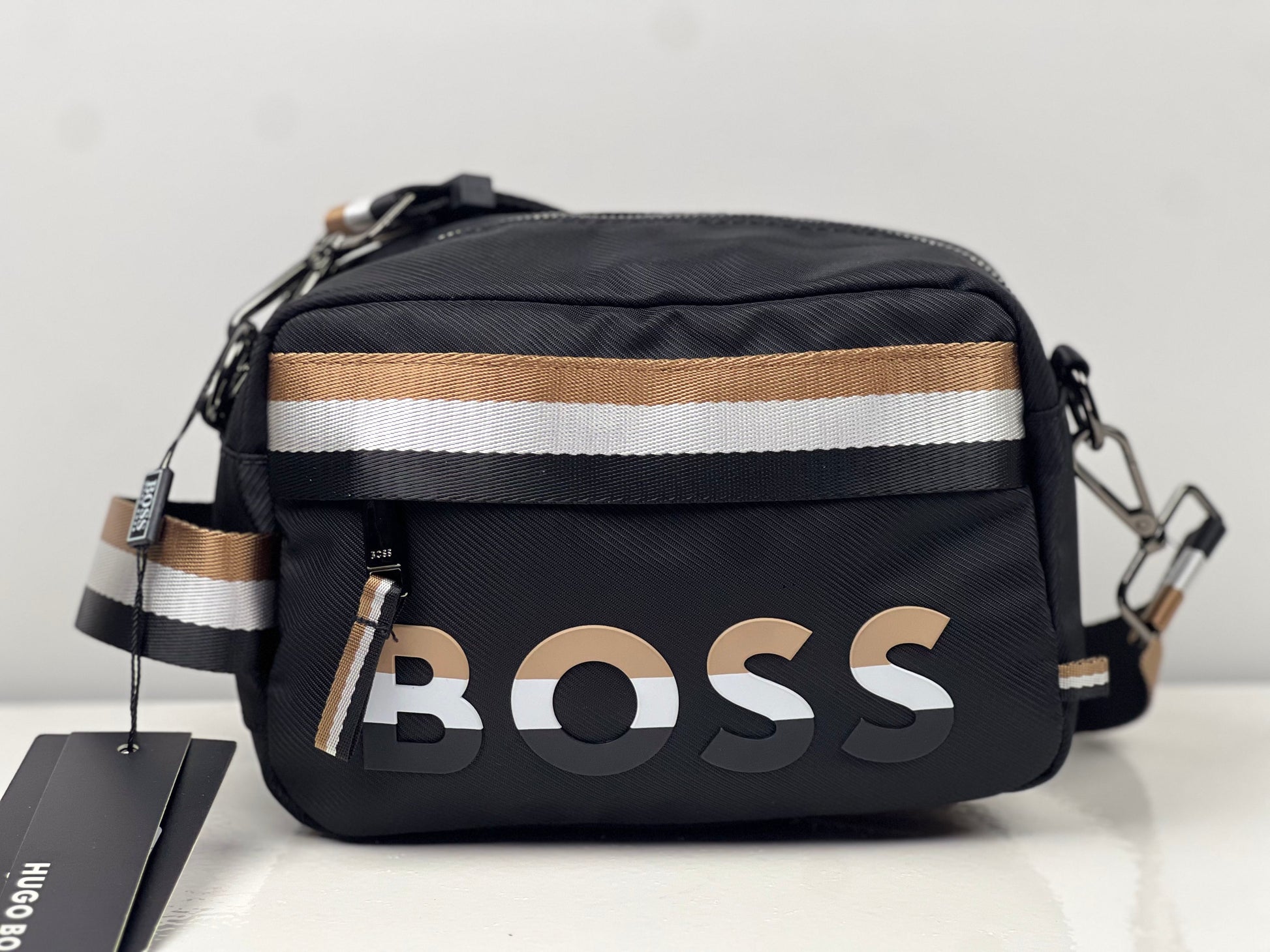Boss Beige HB2558