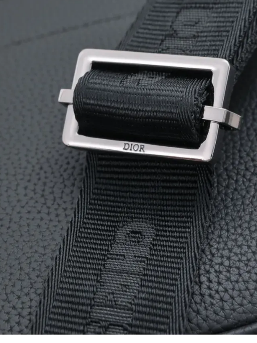 Dior White D29996